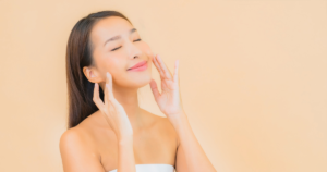 糸リフトで顔が大きくなるって本当？ 糸リフトのデメリットと持続期間を解説